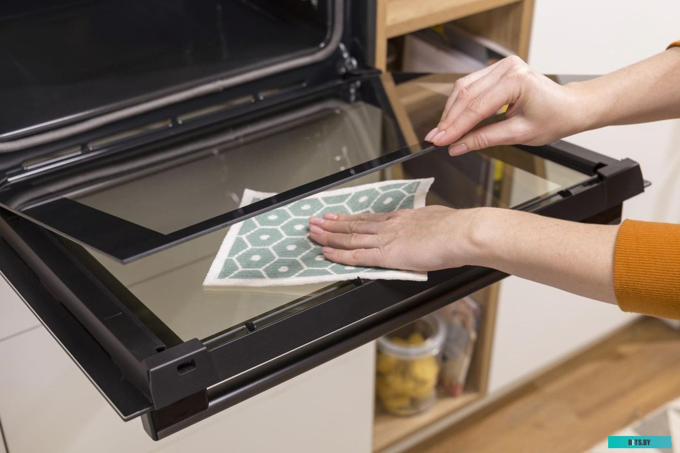 BOB6737E01X Духовой шкаф Gorenje BOB6737E01X,  нержавеющая сталь/черный