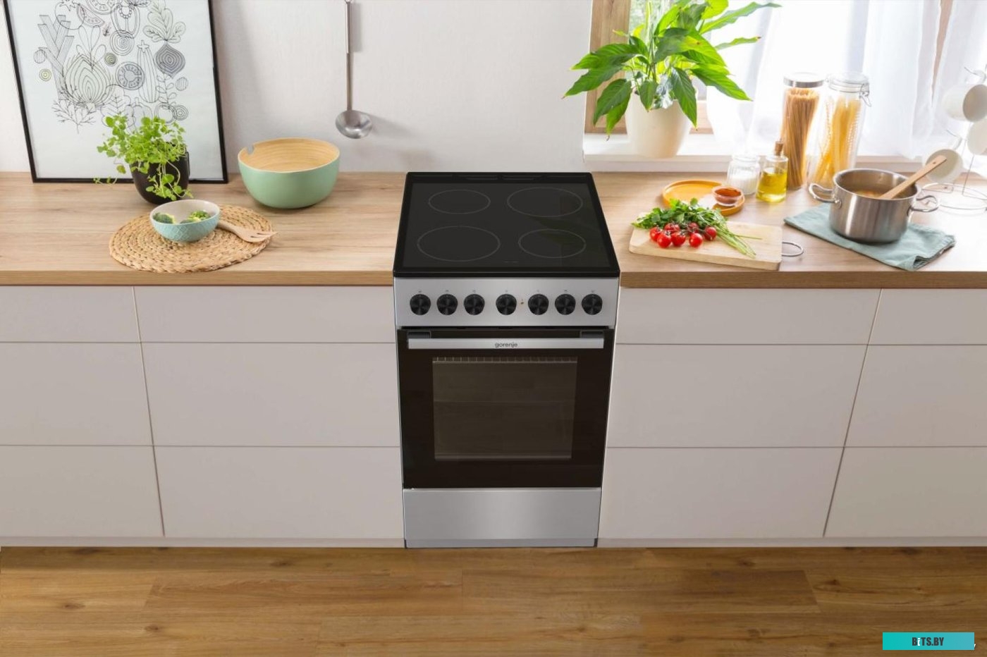 GEC5B20SG Электрическая плита Gorenje GEC5B20SG,  стеклокерамика,  инфракрасная,  без крышки,  серебристый