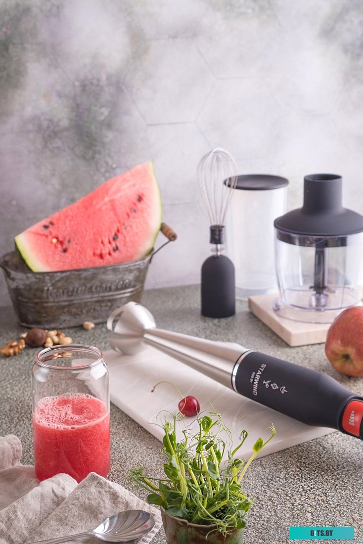 SBP3432B Блендер STARWIND SBP3432b,  погружной,  черный/красный