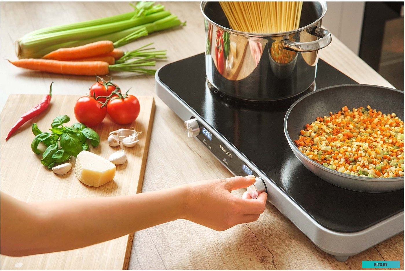 SCP 2803 BK Настольная плита Sencor SCP 2803 BK