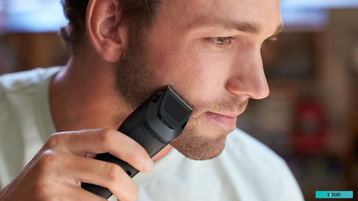 BT3216/14 Триммер Philips BT3216/14 серебристый/черный (насадок в компл:1шт)