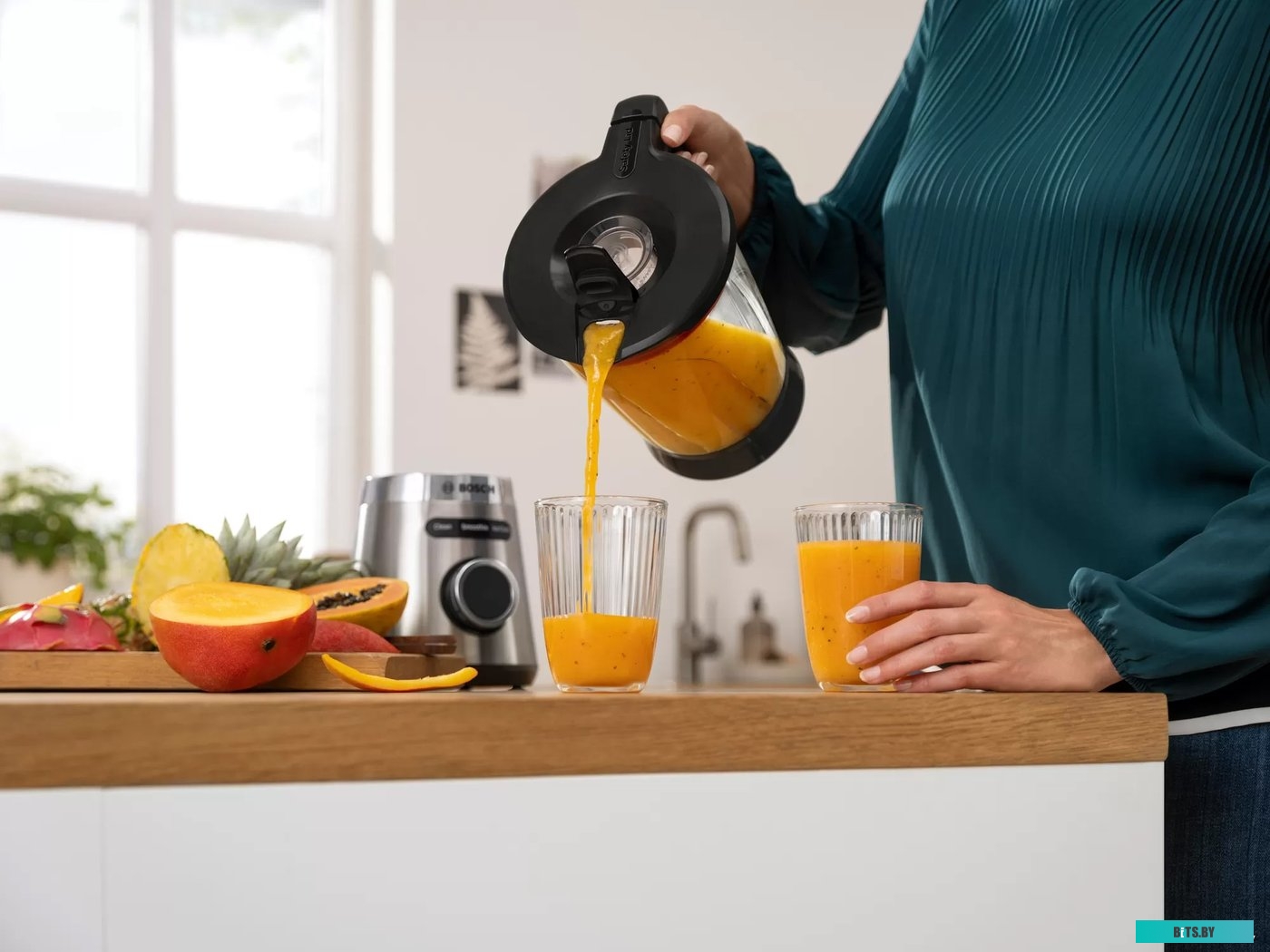 MMB6384M Блендер стационарный Bosch MMB6384M черный/нержавеющая сталь