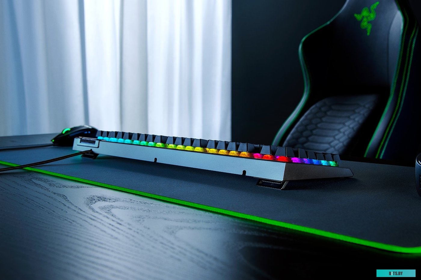 Механическая клавиатура Razer BlackWidow V4 X RZ03-04700200-R3U1