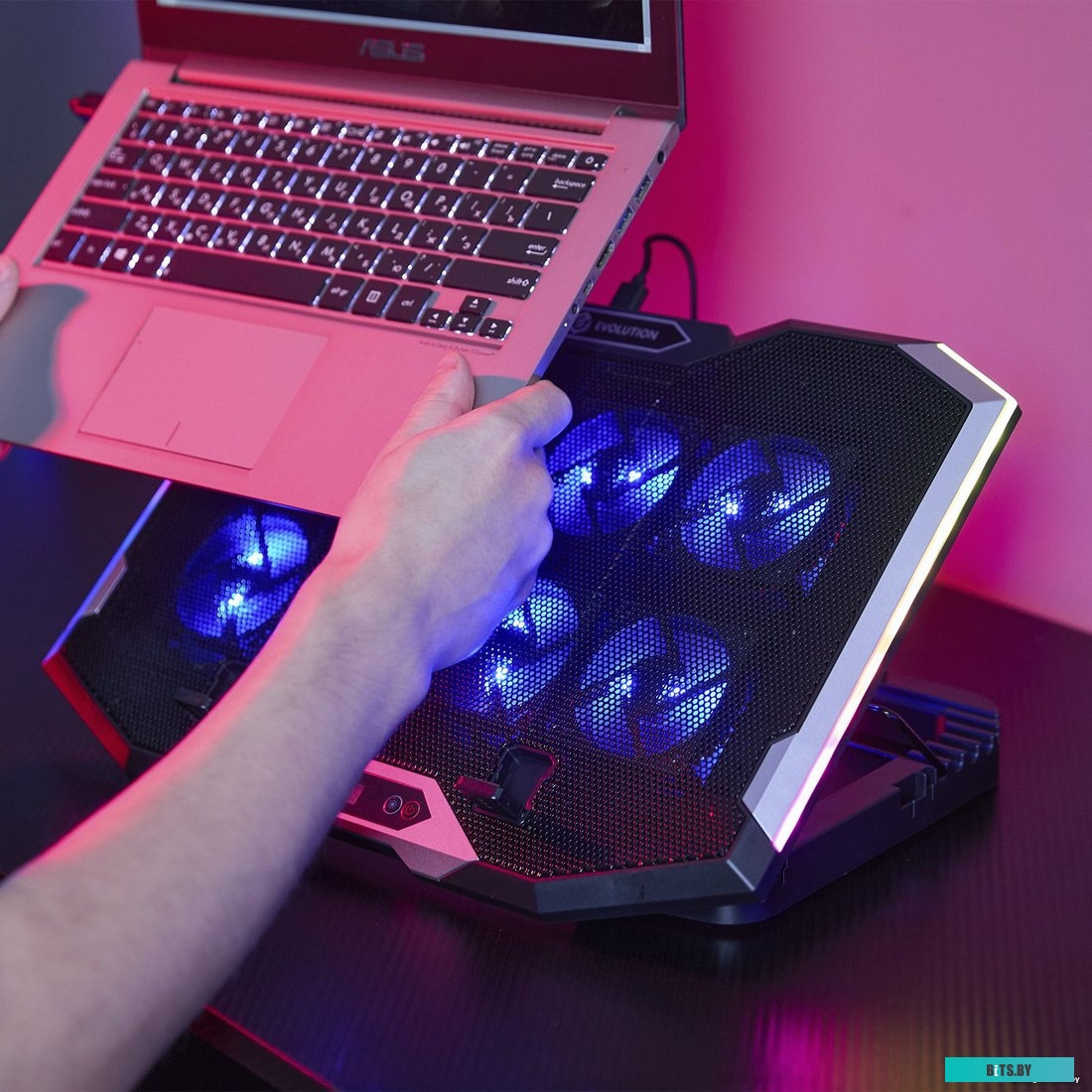 Подставка для ноутбука Evolution LCS-07 RGB 4812755006734