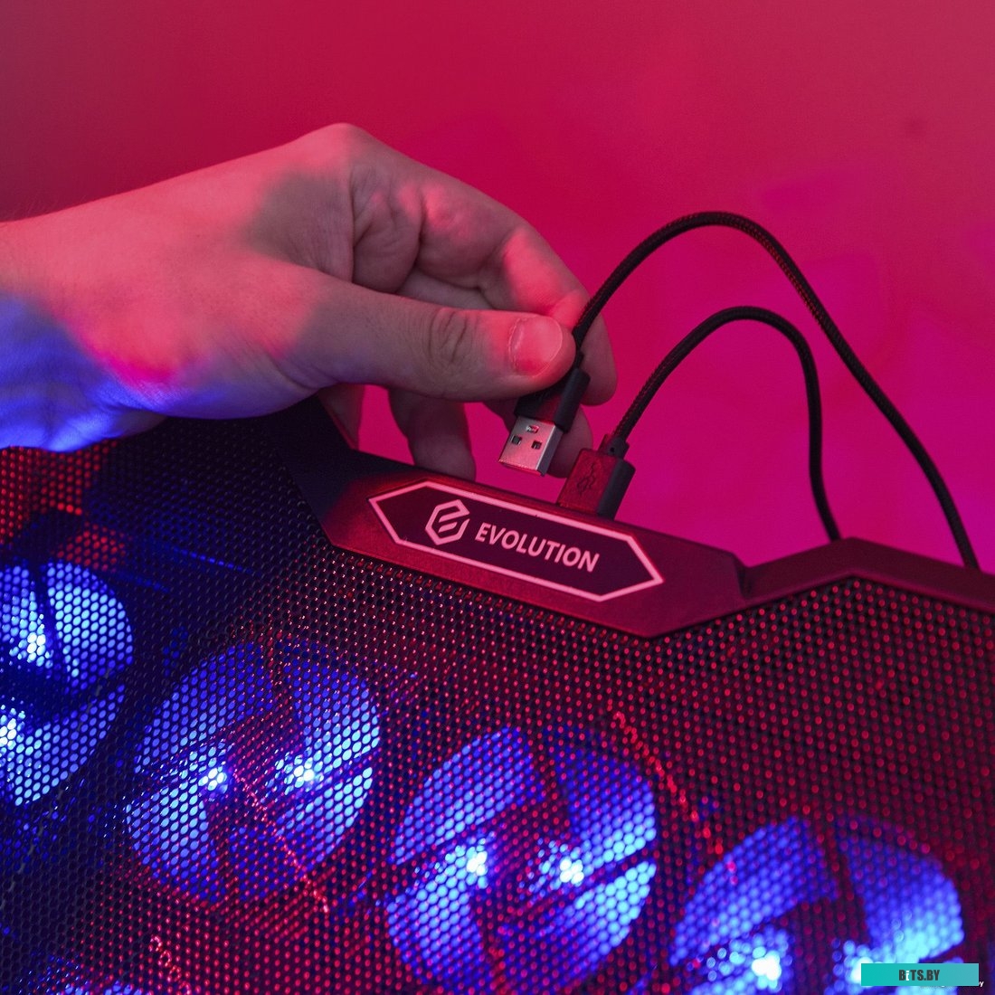 Подставка для ноутбука Evolution LCS-07 RGB 4812755006734
