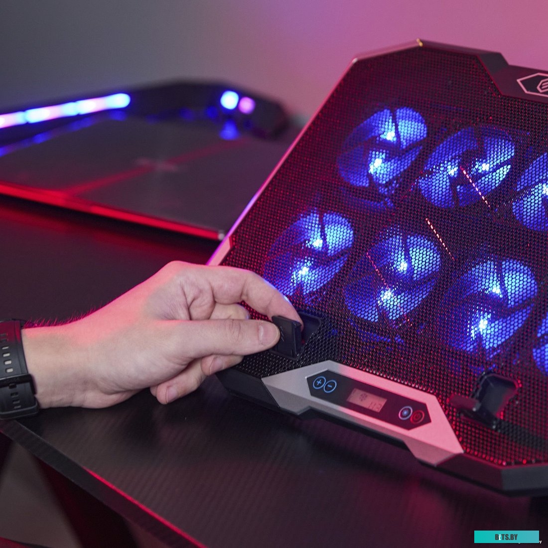Подставка для ноутбука Evolution LCS-07 RGB 4812755006734