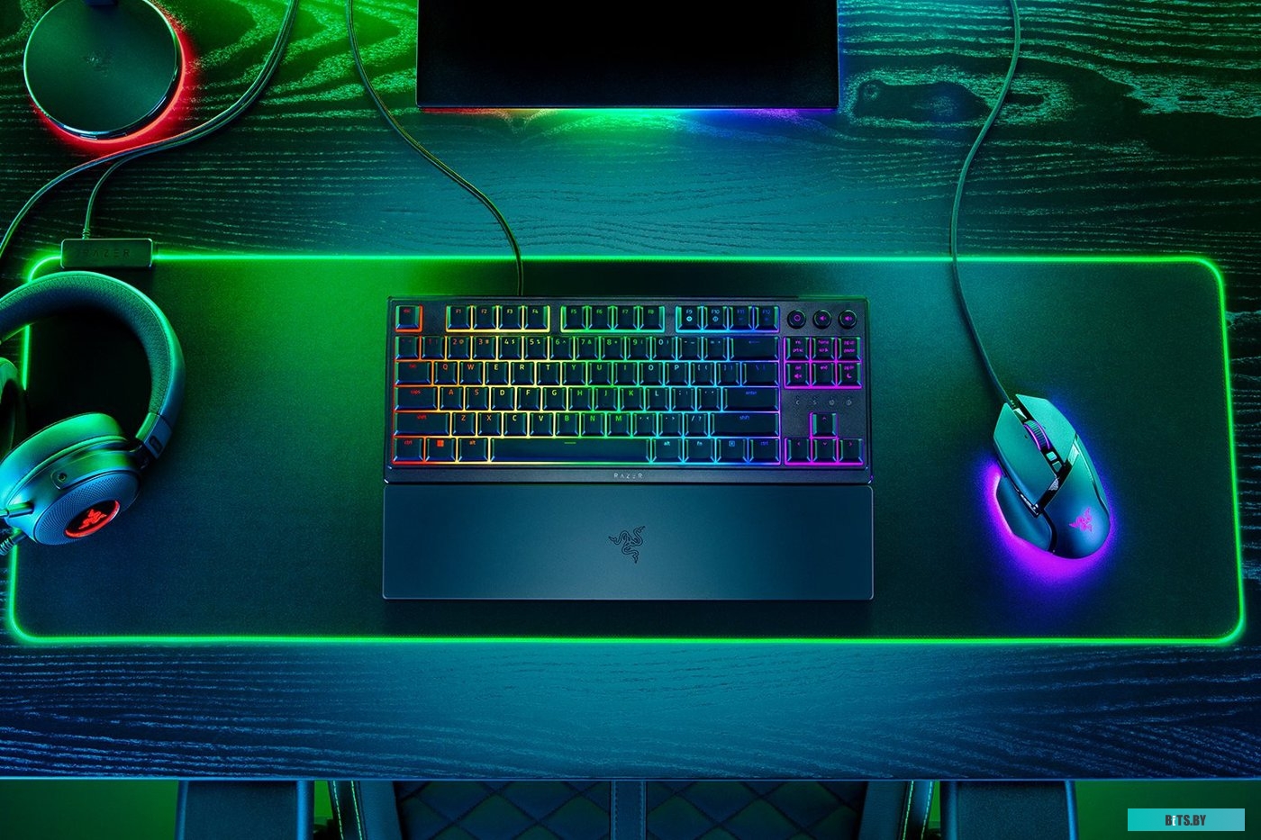 Игровая клавиатура Razer Ornata V3 Tenkeyless RZ03-04881600-R3R1