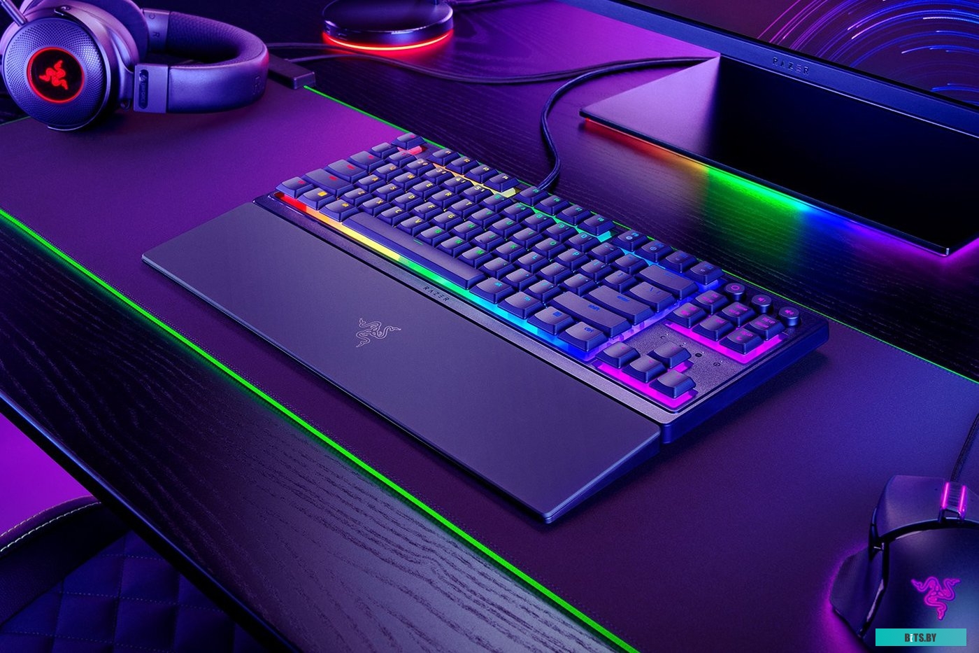Игровая клавиатура Razer Ornata V3 Tenkeyless RZ03-04881600-R3R1