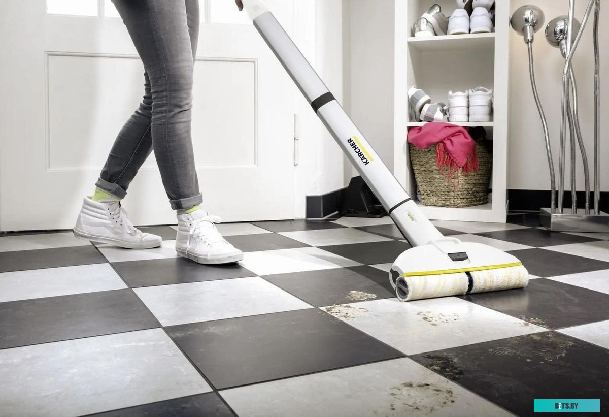 1.056-310.0 Пылесос паровой Karcher EWM 2 белый/серый