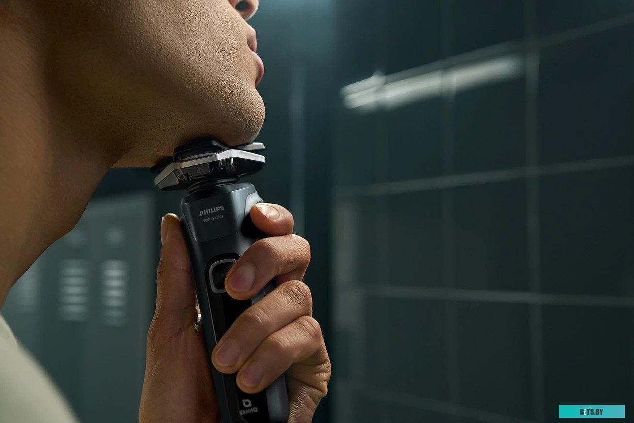 S5884/50 Бритва роторная Philips S5884/50 реж.эл.:3 питан.:аккум. зеленый