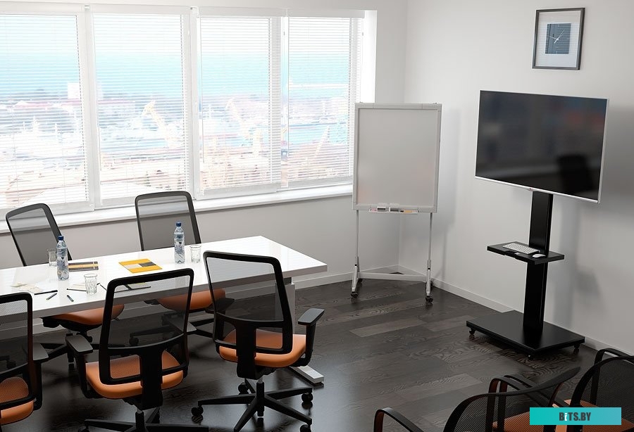 Кронштейн Holder PR-106 черный 26"-70" напольный наклон