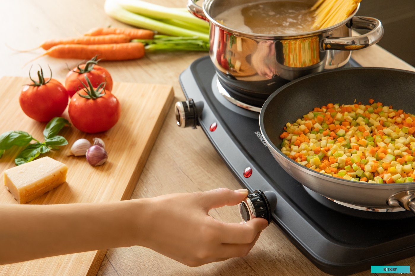 SCP 2254BK-EUE4 Настольная плита Sencor SCP 2254BK