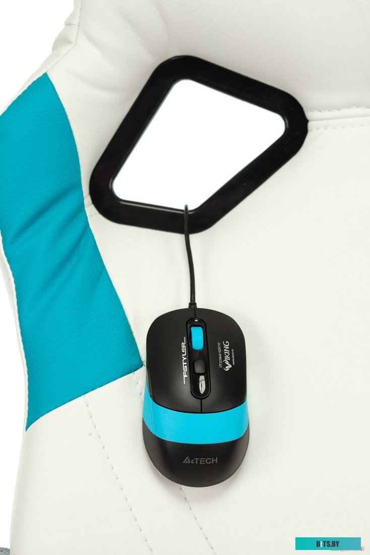 Кресло Zombie Runner (белый/голубой) <Zombie Runner White>