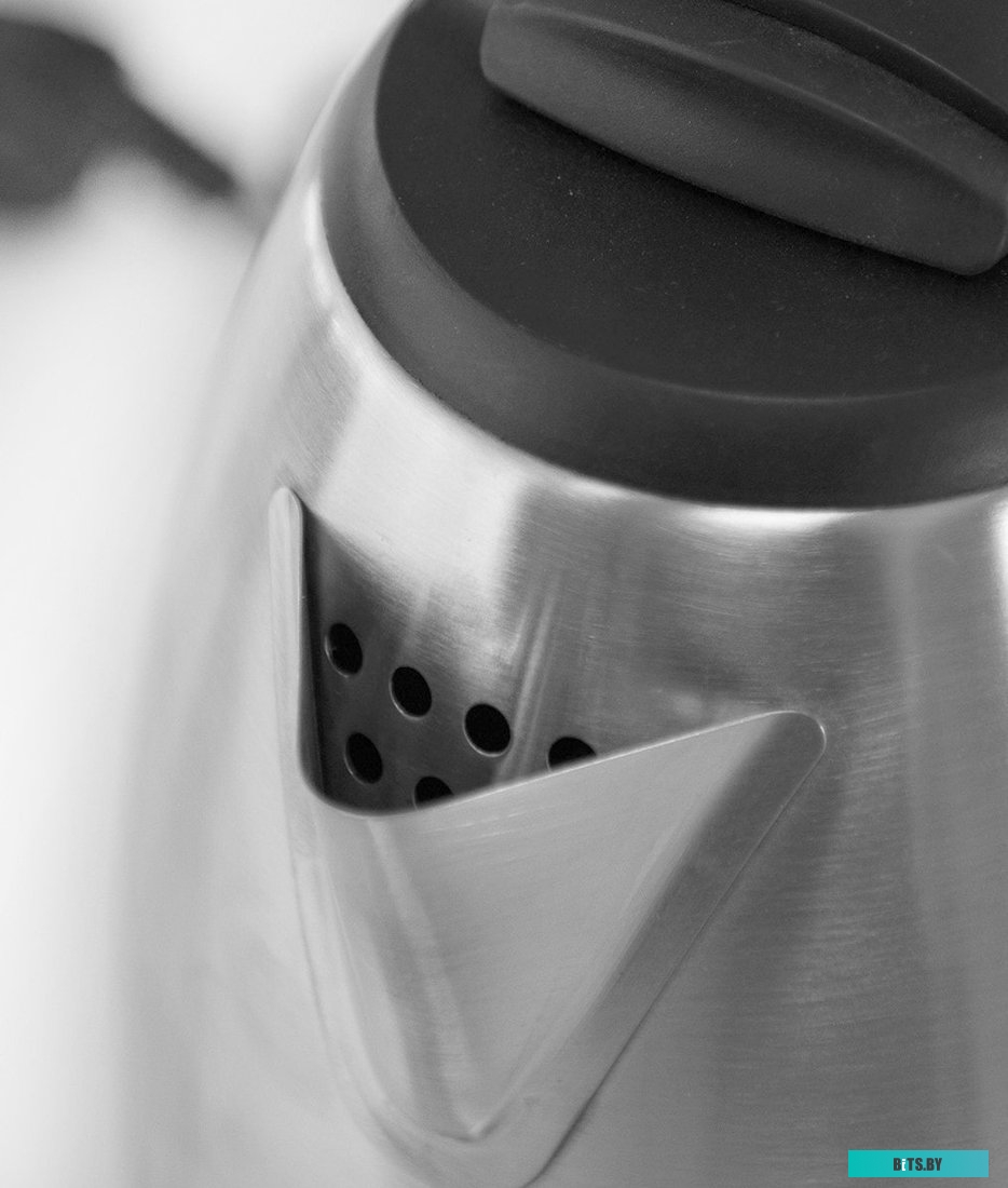 Электрочайник Magnit RMK-3301