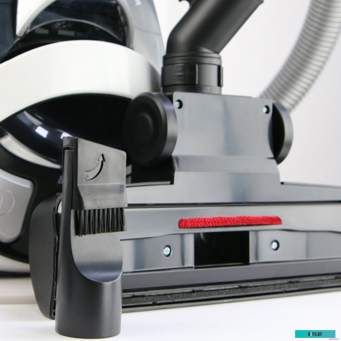 Willmark VC-2255CYM (белый/черный)