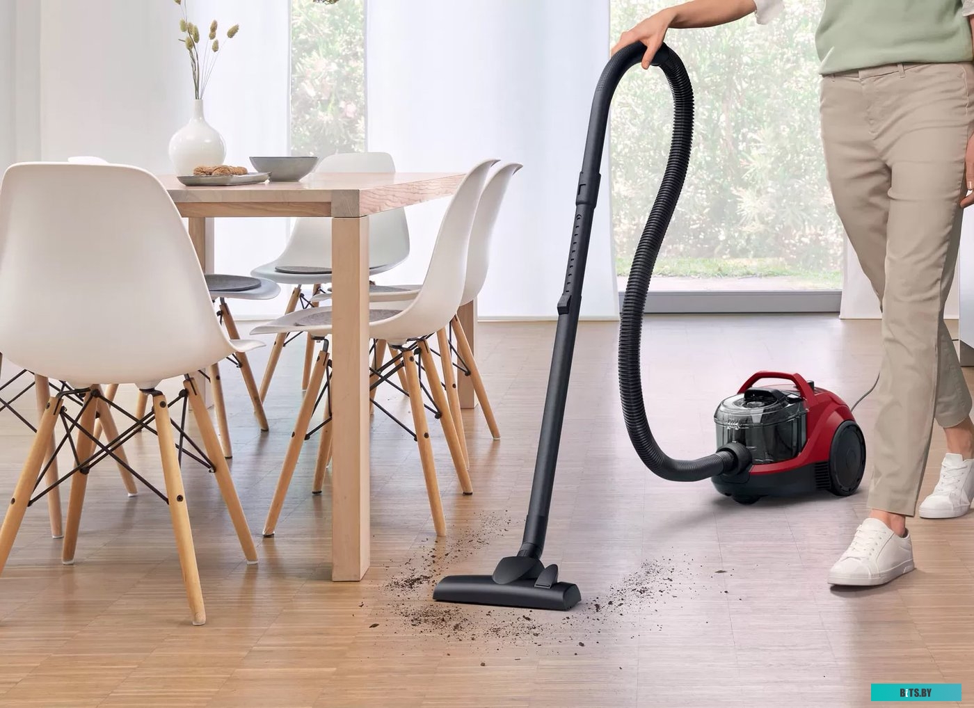 Пылесос Bosch BGS21WX200