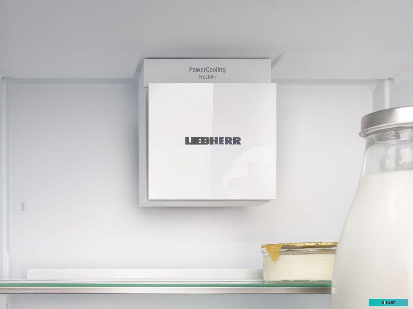 CNsdb 5223-22 001 Холодильники LIEBHERR/ Plus, EasyFresh, МК NoFrost, 3 контейнера МК, в. 185,5 см, ш. 60 см, класс ЭЭ A++, внутренние ручки, двери из