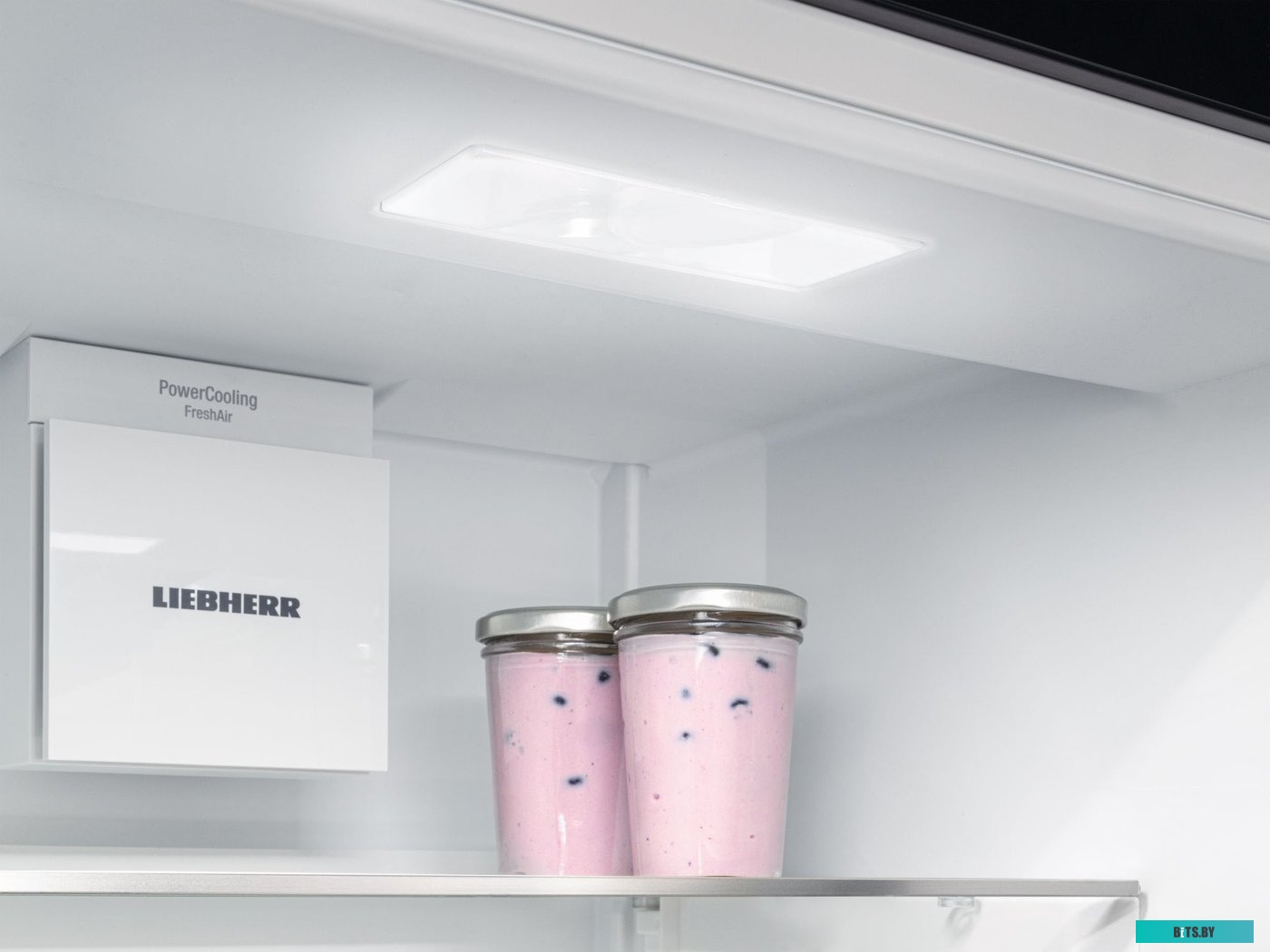 CNsdb 5223-22 001 Холодильники LIEBHERR/ Plus, EasyFresh, МК NoFrost, 3 контейнера МК, в. 185,5 см, ш. 60 см, класс ЭЭ A++, внутренние ручки, двери из