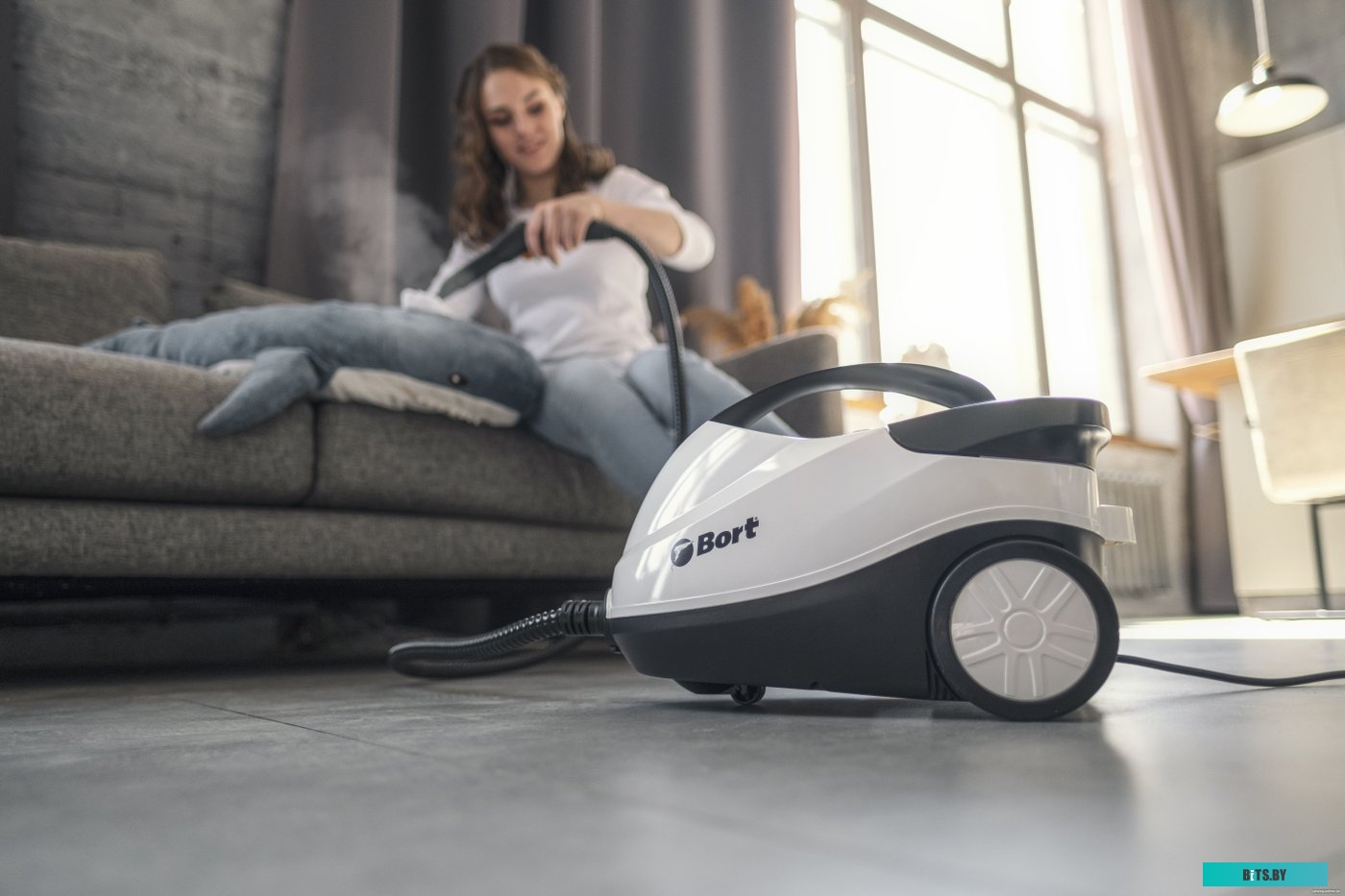 Пароочиститель Bort BDR-2300-R <93722609>