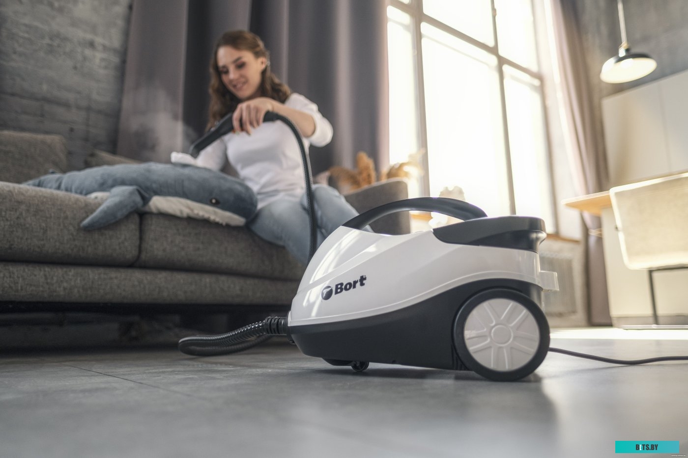 Пароочиститель Bort BDR-2300-R <93722609>