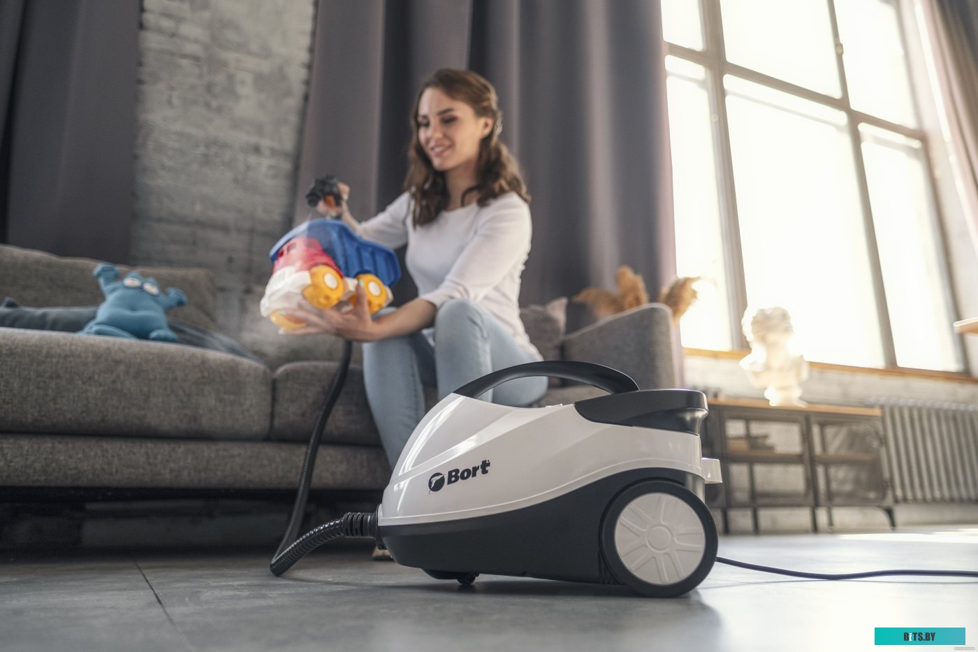Пароочиститель Bort BDR-2300-R <93722609>