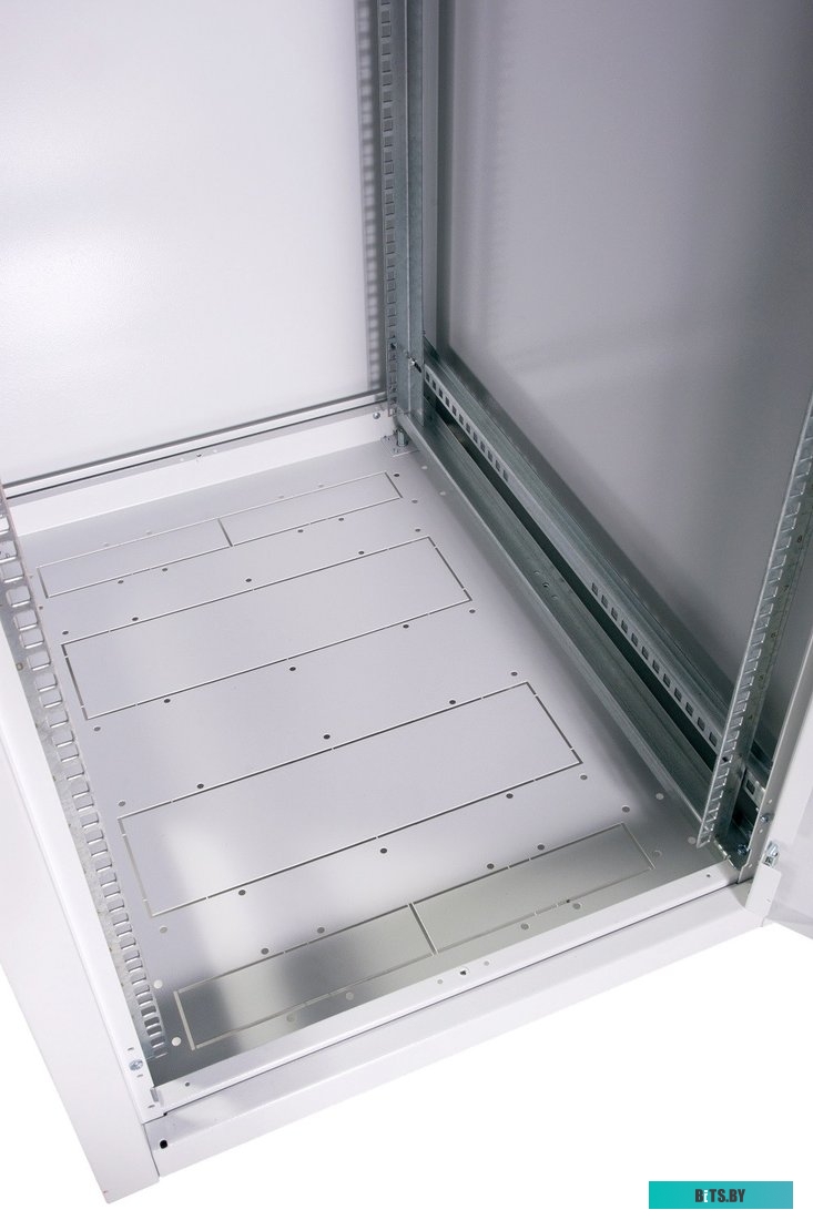 Шкаф телекоммуникационный напольный ЦМО ЭКОНОМ 42U 600×600, пер.дв.стекл, задн.дв.метал, серый <ШТК-Э-42.6.6-13АА>