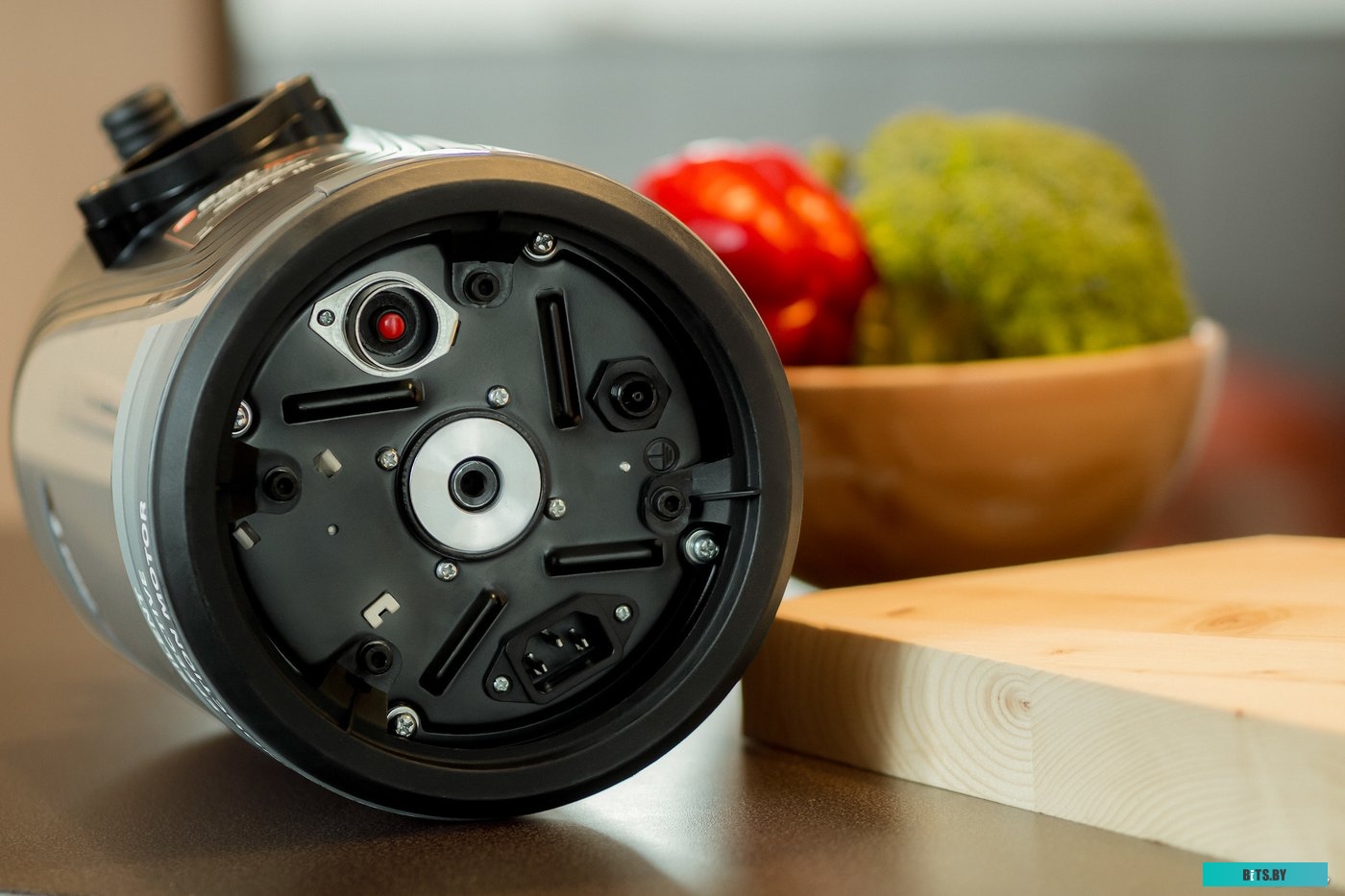 93410754 Измельчитель Bort Alligator 560Вт черный