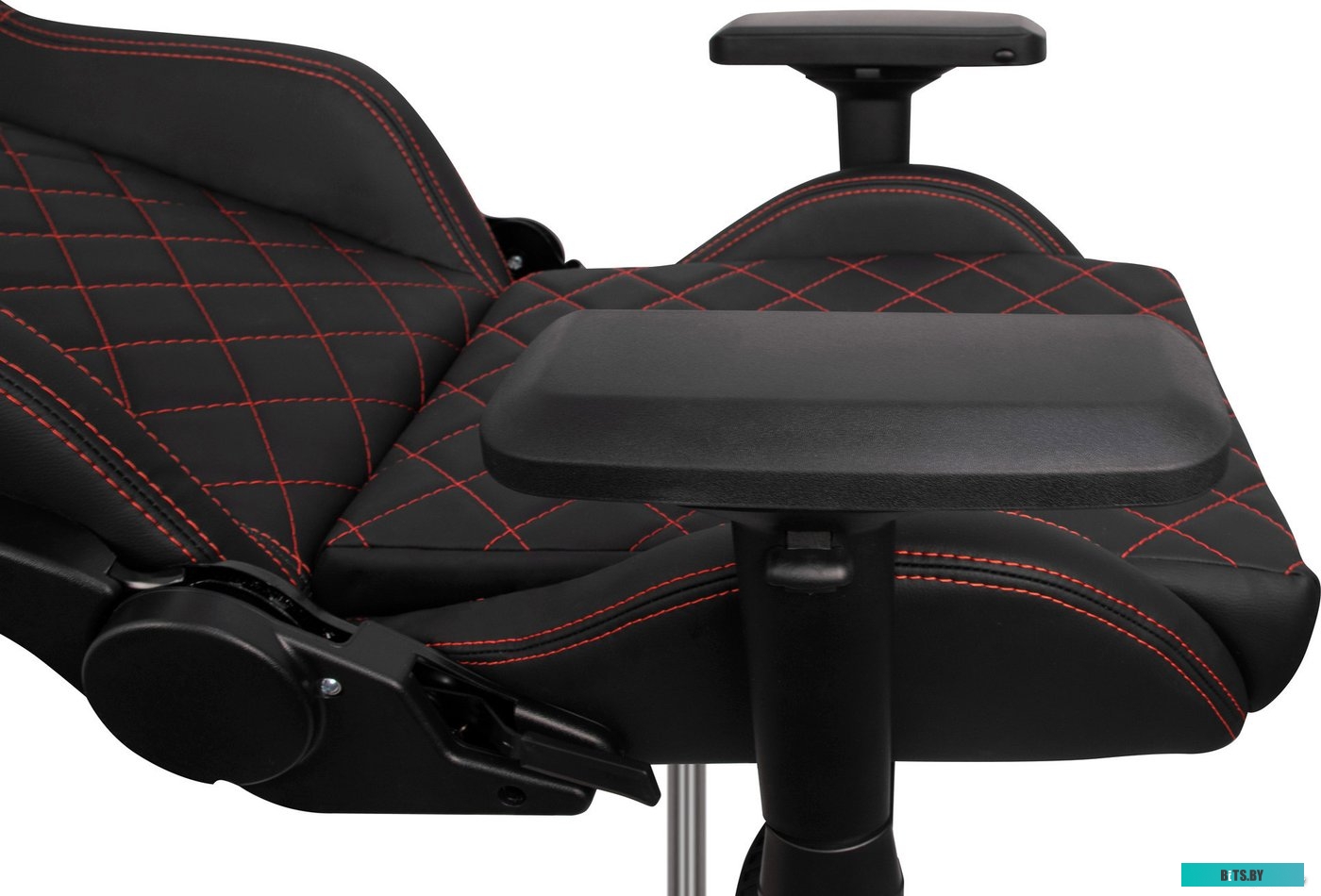 Офисное кресло (Стул) Бюрократ Titan (черный/красный) <KNIGHT TITAN BR>
