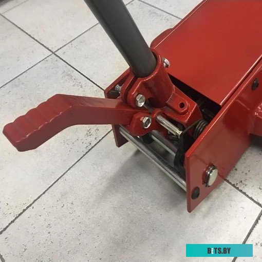 М 34.02 Мясорубка АКСИОН М 34.02,  белый