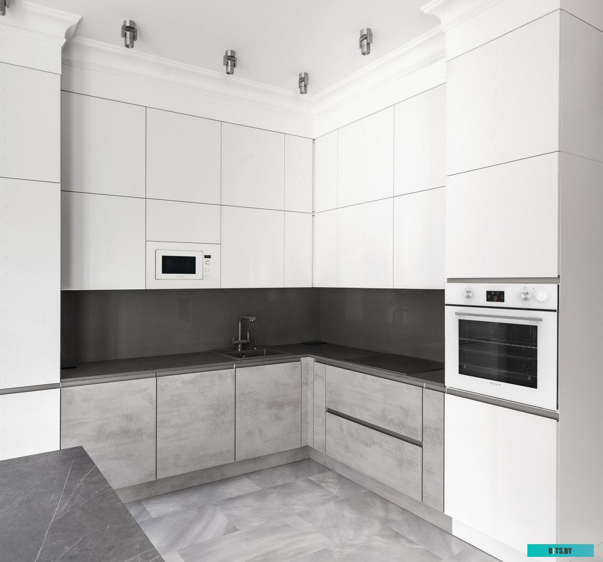 Микроволновая печь Weissgauff HMT-202