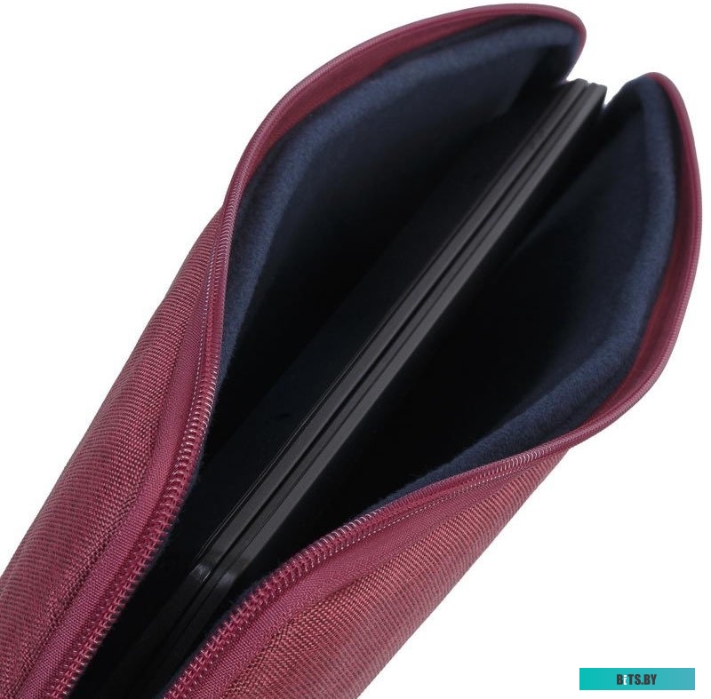 Чехол Rivacase 7703 (red) ECO 13.3"