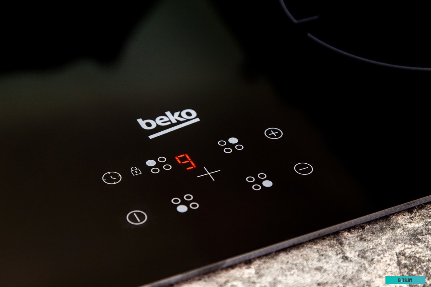 HII64400MT Индукционная варочная поверхность Beko HII64400MT черный