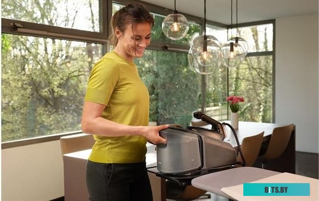 0128803002 Парогенератор Braun IS3157BL 2400Вт синий/белый