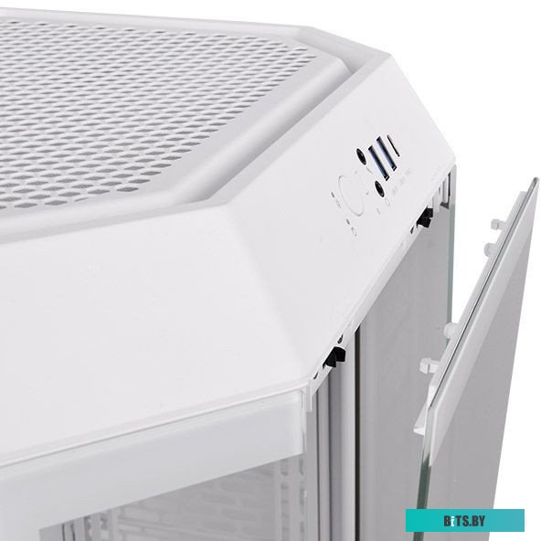 Корпус компьютера Thermaltake The Tower 300 Snow CA-1Y4-00S6WN-00