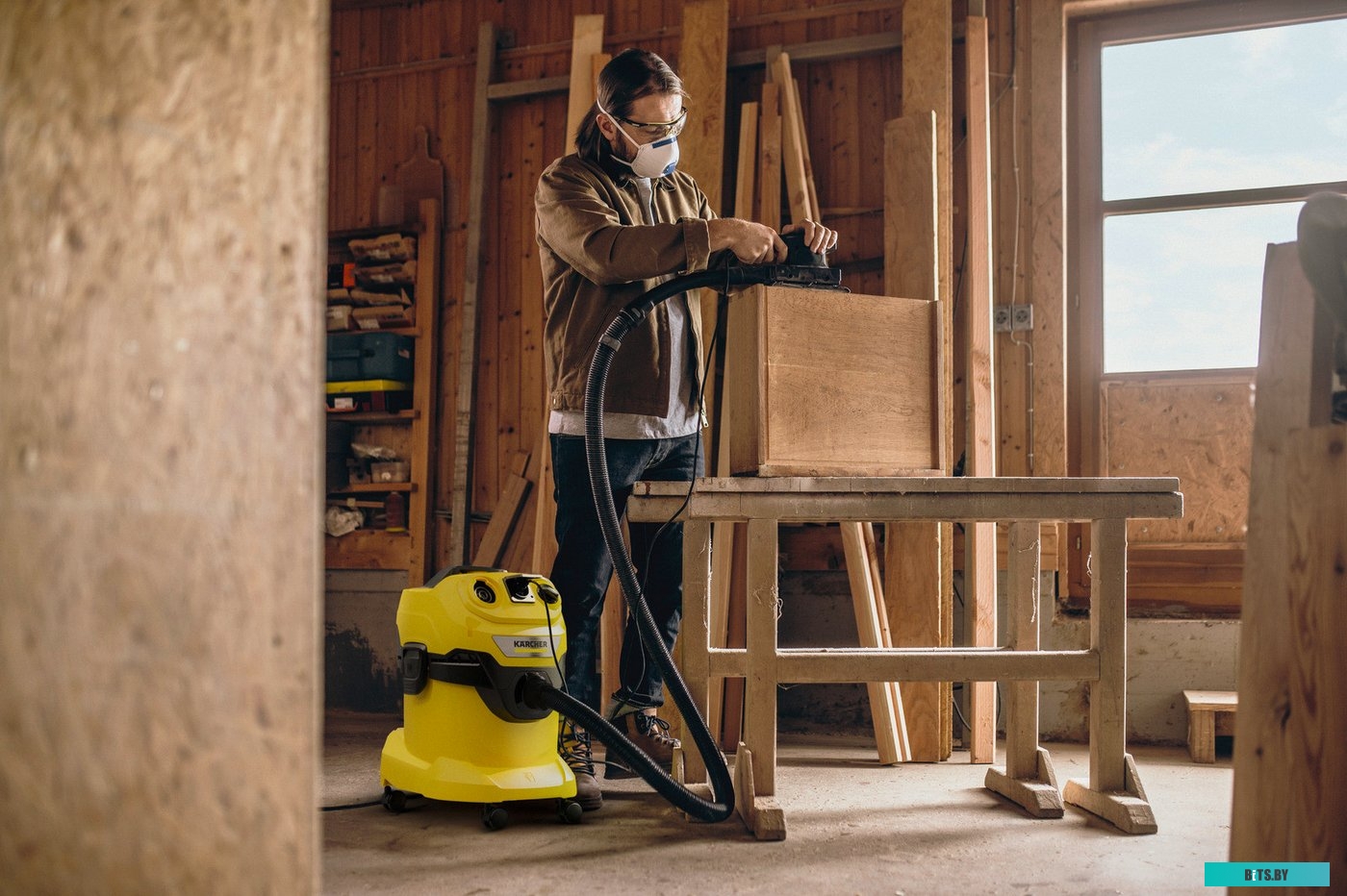 1.628-209.0 Строительный пылесос Karcher WD 4 V-20/5/22 1000Вт (уборка: сухая/сбор воды) желтый