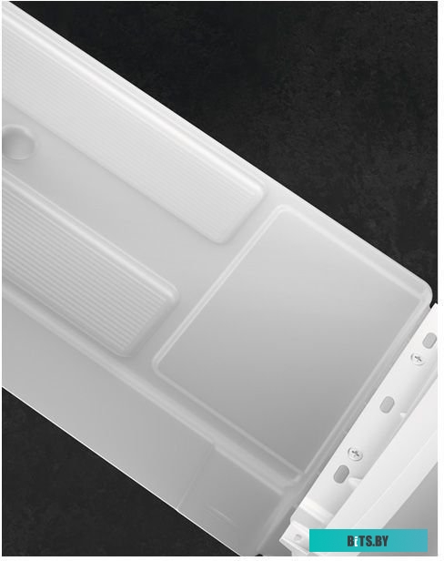 TR939M6CE Сушильная машина AEG 9000 TR939M6CE пан.англ. кл.энер.:A макс.загр.:9кг белый