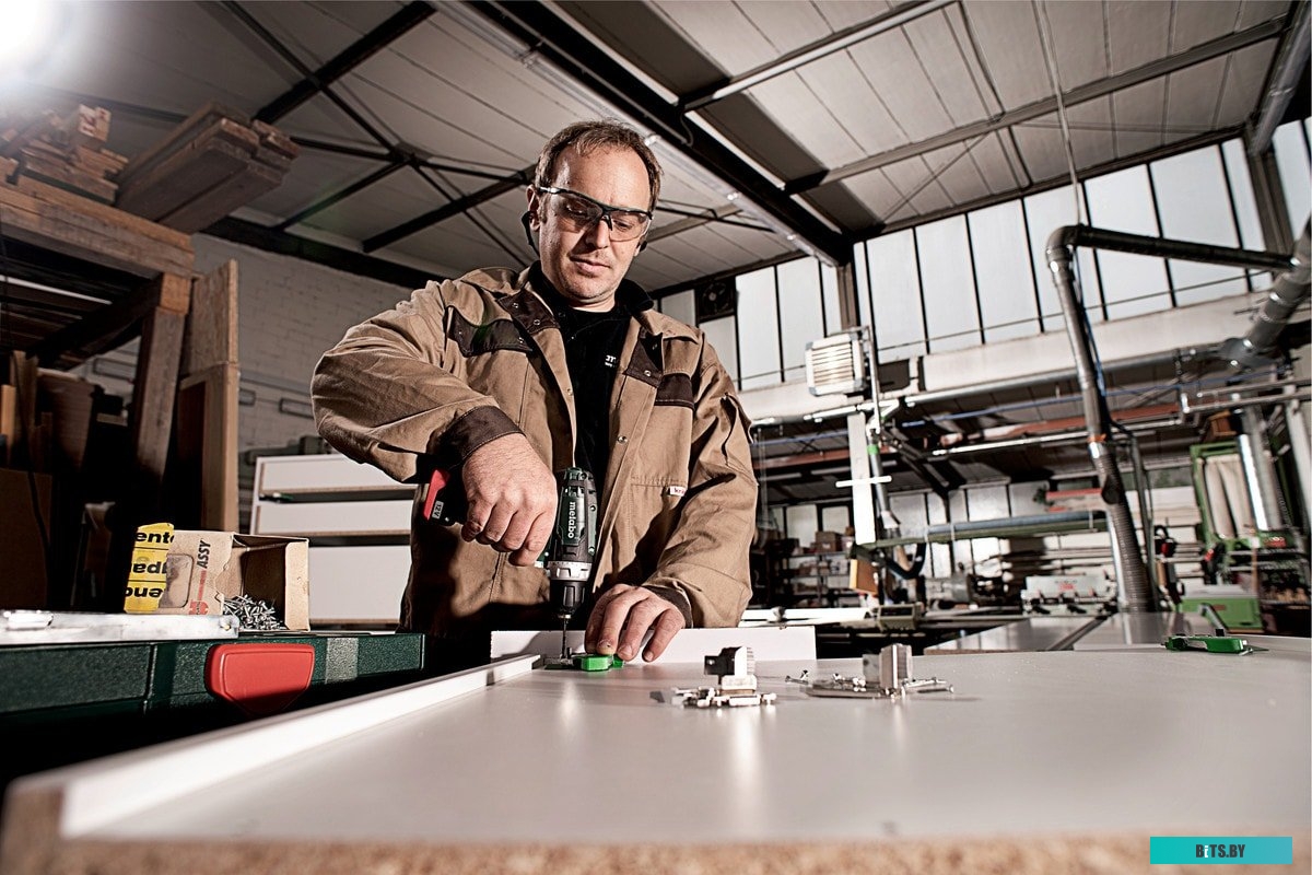 Дрель-шуруповерт Metabo BS Basic 600984500 (с 2-мя АКБ, кейс)