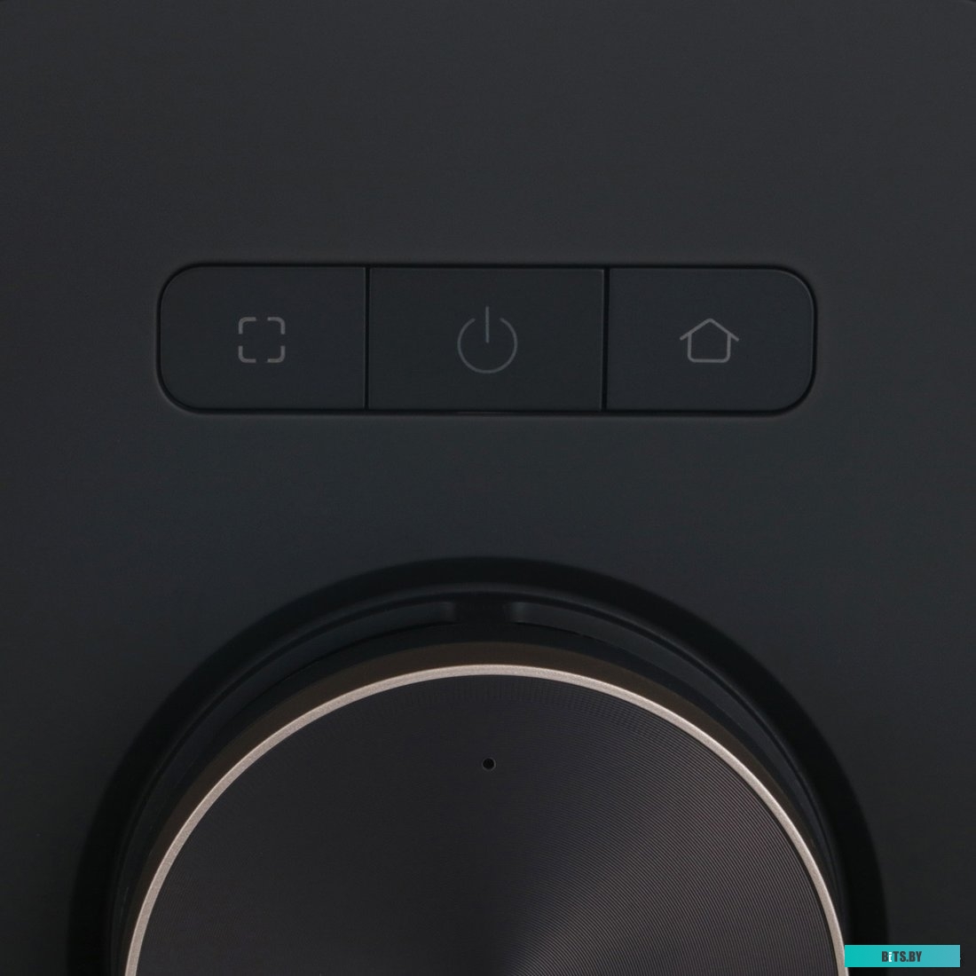 RLX41CE-L30U Робот-пылесос DREAME L30 Ultra, 75Вт, черный/золотистый [rlx41ce-l30u]