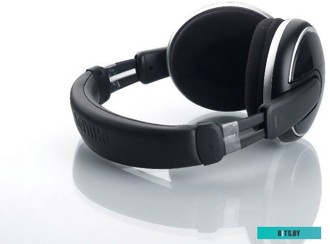 SHP8500 Фен-щетка STARWIND SHP8500,  черный