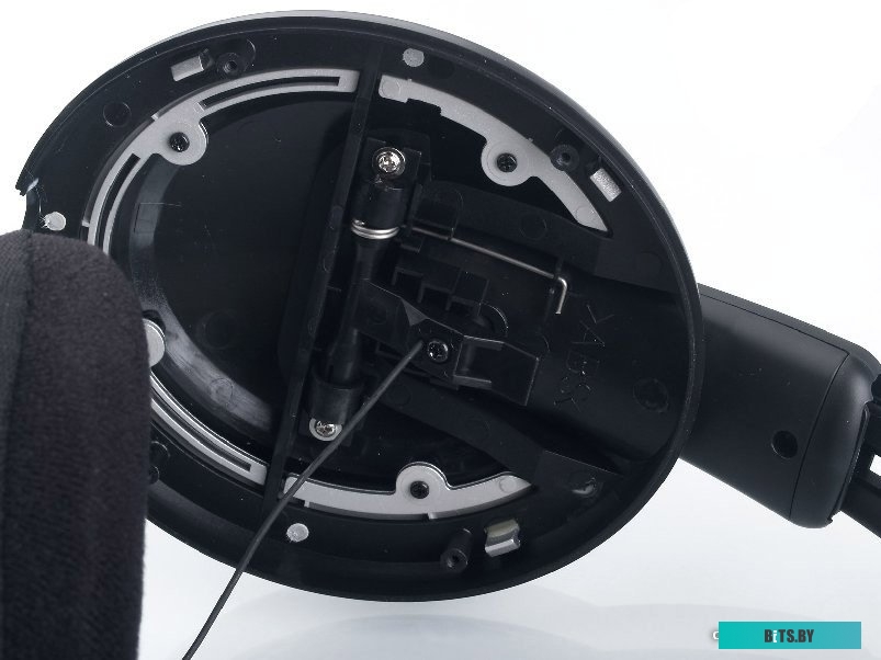 SHP8500 Фен-щетка STARWIND SHP8500,  черный