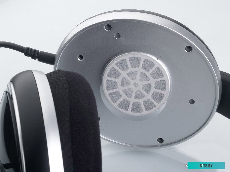 SHP8500 Фен-щетка STARWIND SHP8500,  черный