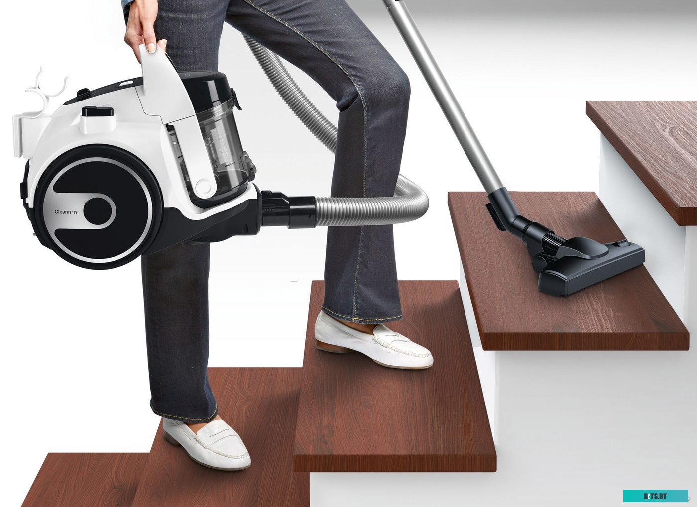 BGS05A222 Пылесос Bosch Serie 2 BGS05A222 белый/черный