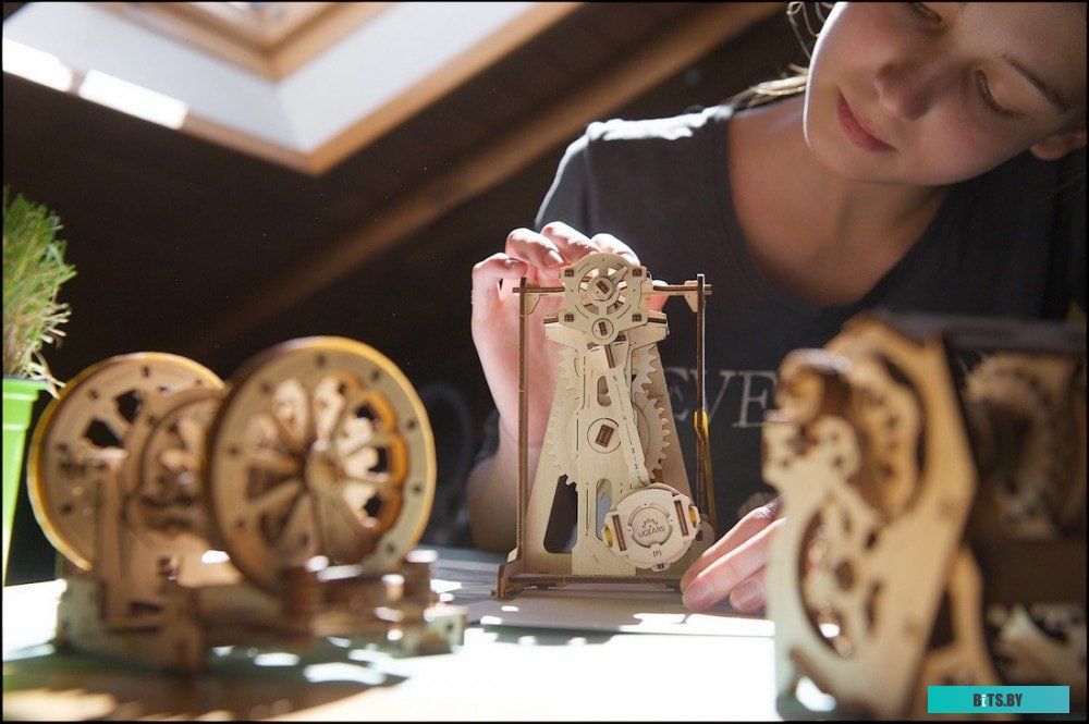 70/1/33 Триммер электрический Huter GET-28Li,  аккумуляторный,  18В,  2Ач,  с 1 АКБ, с ЗУ [70/1/33]