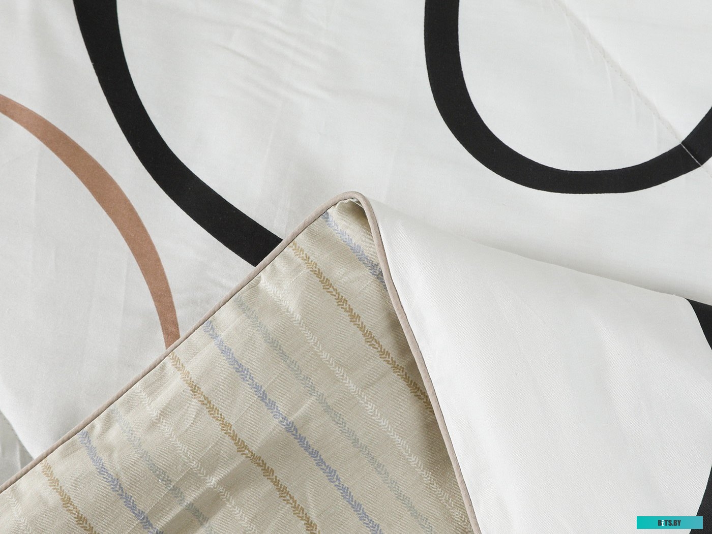 КТ-1685 Электрогриль KitFort КТ-1685,  белый и черный