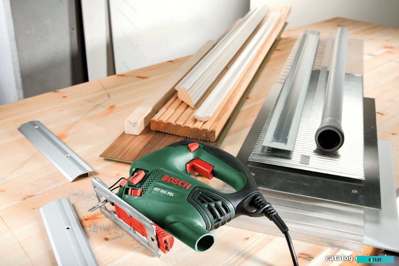 06033A0120 Лобзик Bosch PST 800 PEL [06033a0120]