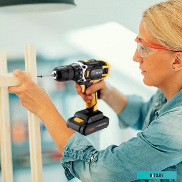 Дрель-шуруповерт Deko DKCD20FU-Li SET 63 063-4175 (с 2-мя АКБ, кейс)