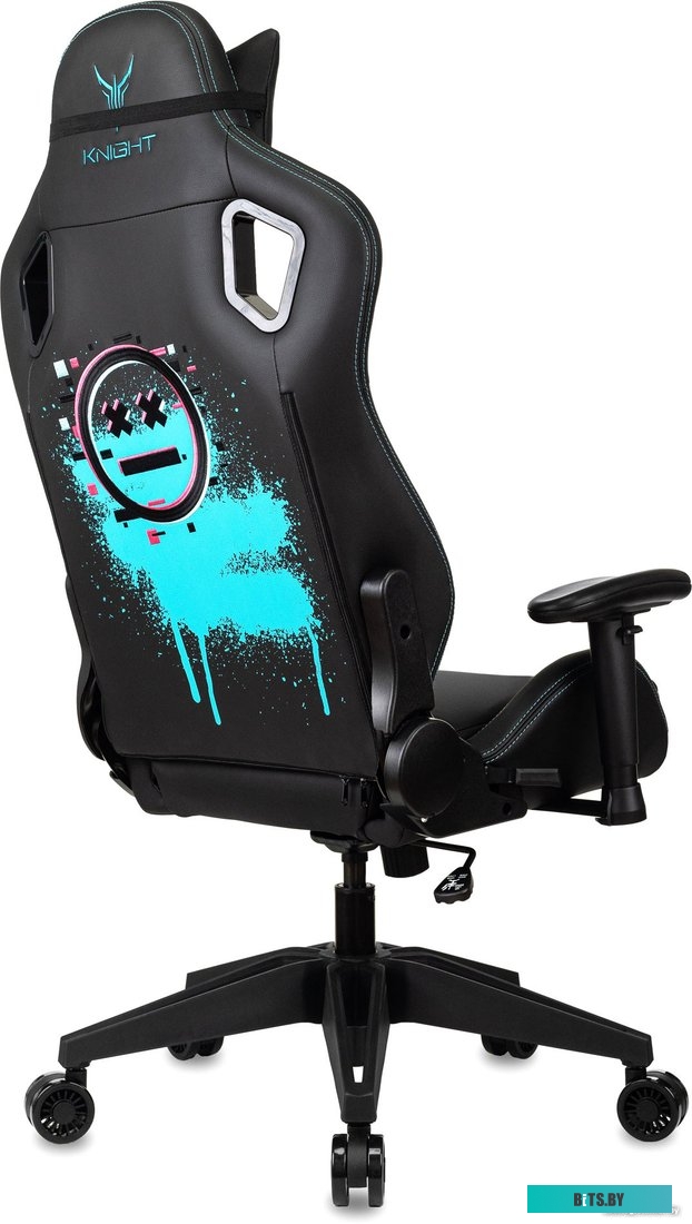 Бюрократ Knight Outrid Smile (экокожа черный)