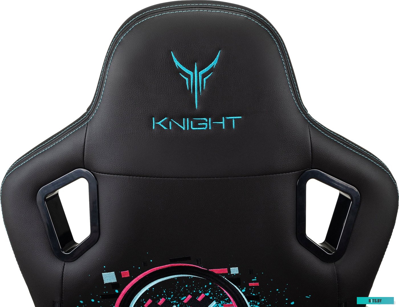 Бюрократ Knight Outrid Smile (экокожа черный)