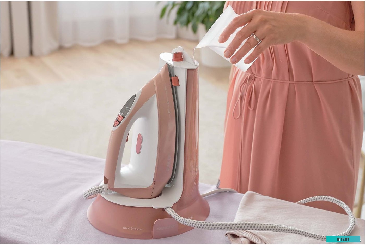 SSI 0910RS Утюг Sencor SSI 0910RS