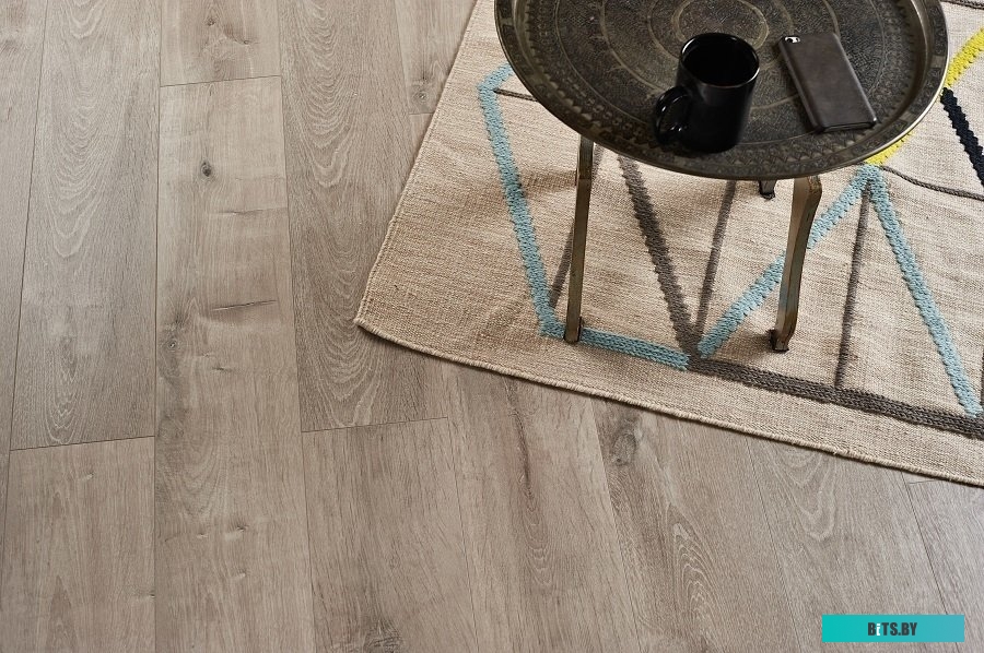 Розетка телевизионная Legrand Valena 774429
